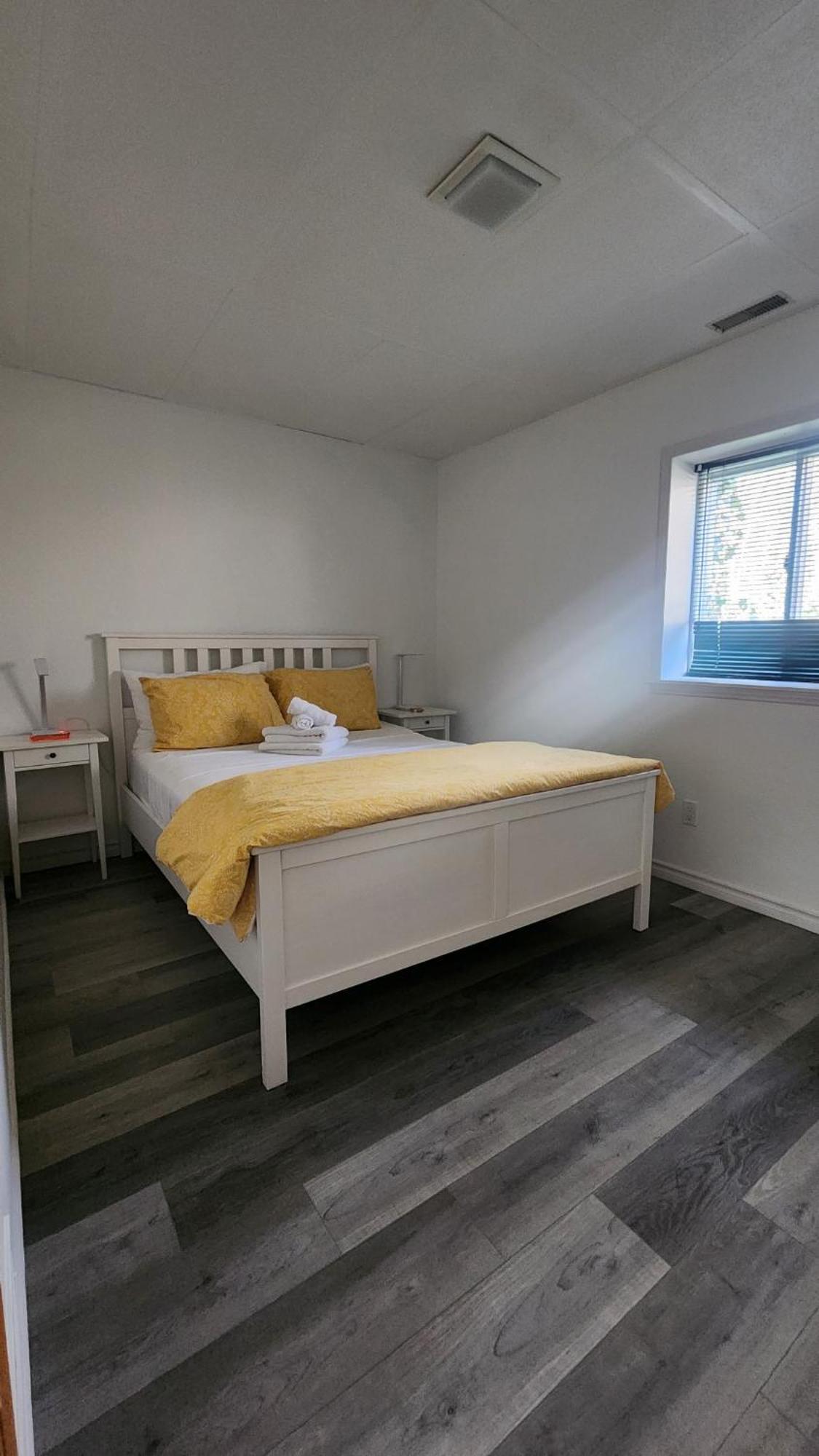 Cozy Cottage Retreat Lambton Shores 외부 사진
